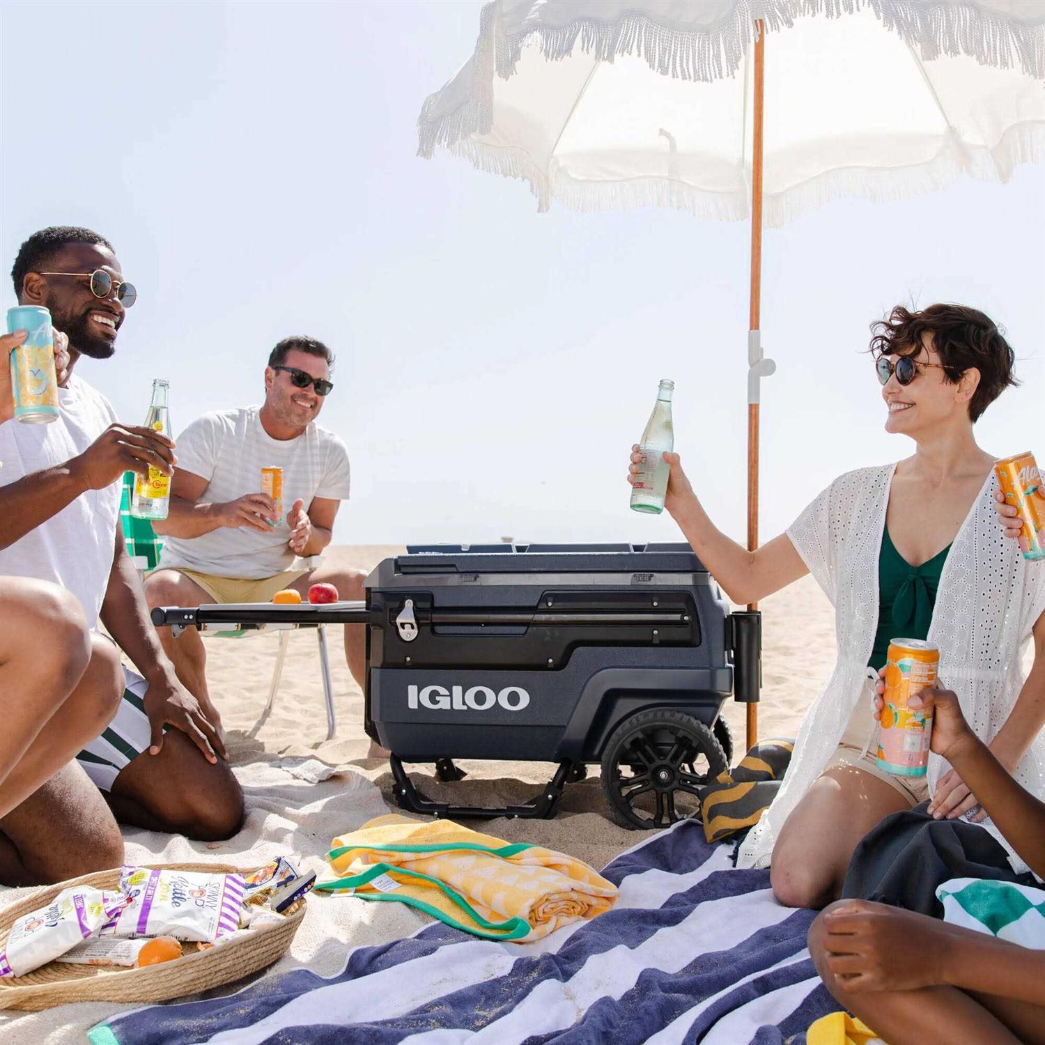 Igloo Trailmate Journey 70 qt Cooler - Image 3