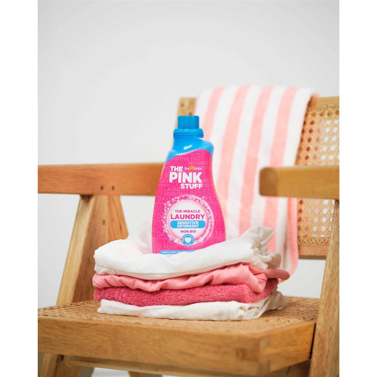 The Pink Stuff Miracle Laundry Detergent Liquid - Image 5