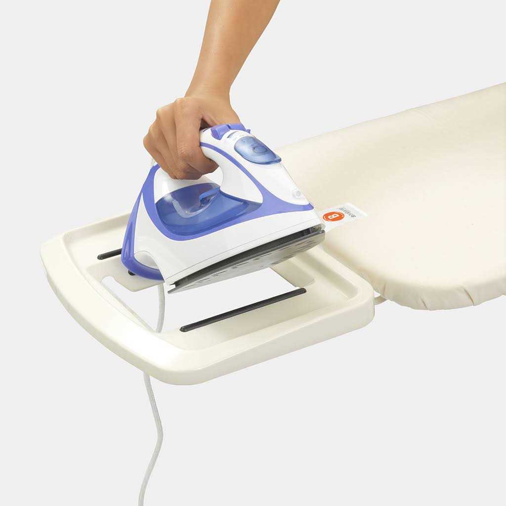 Brabantia C Steam Ironing Board 124x45cm - Image 4