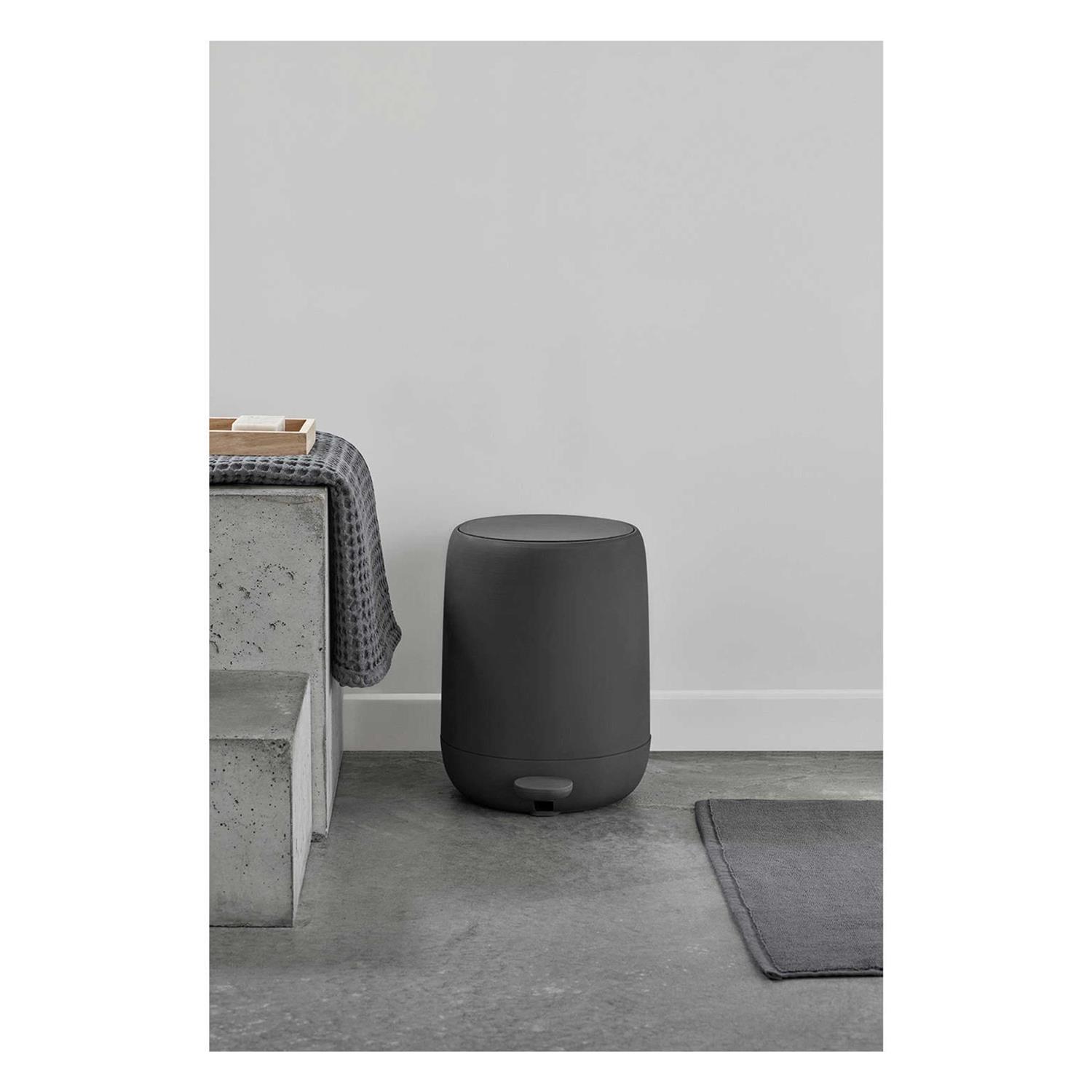 Blomus Sono Pedal Bin - Image 3
