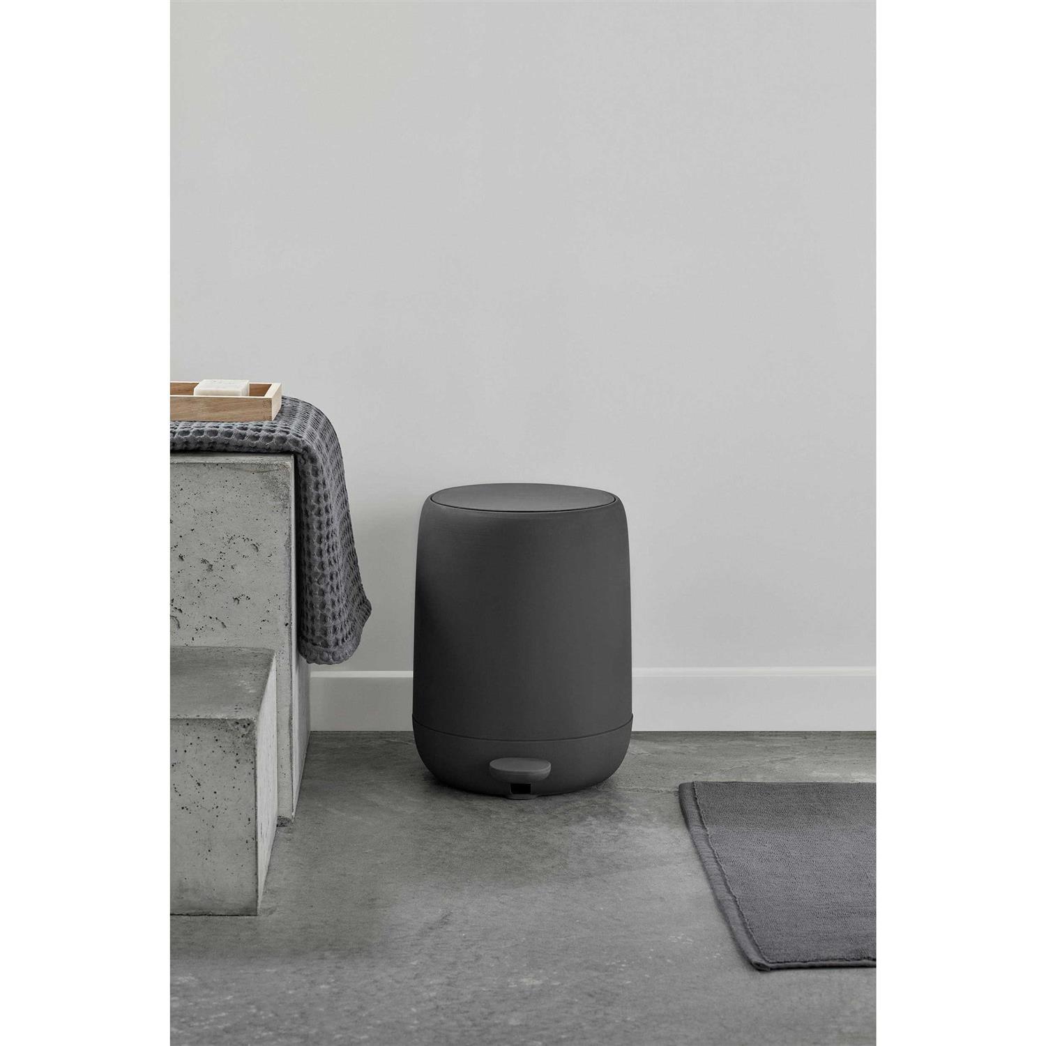 Blomus Sono Pedal Bin - Image 5