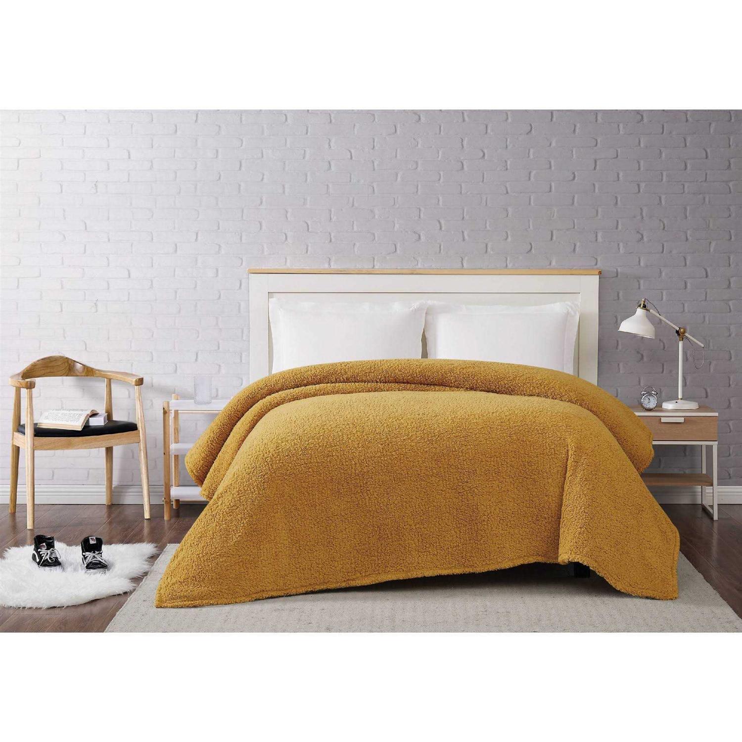 Brooklyn Loom Marshmallow Sherpa Blanket - Image 5