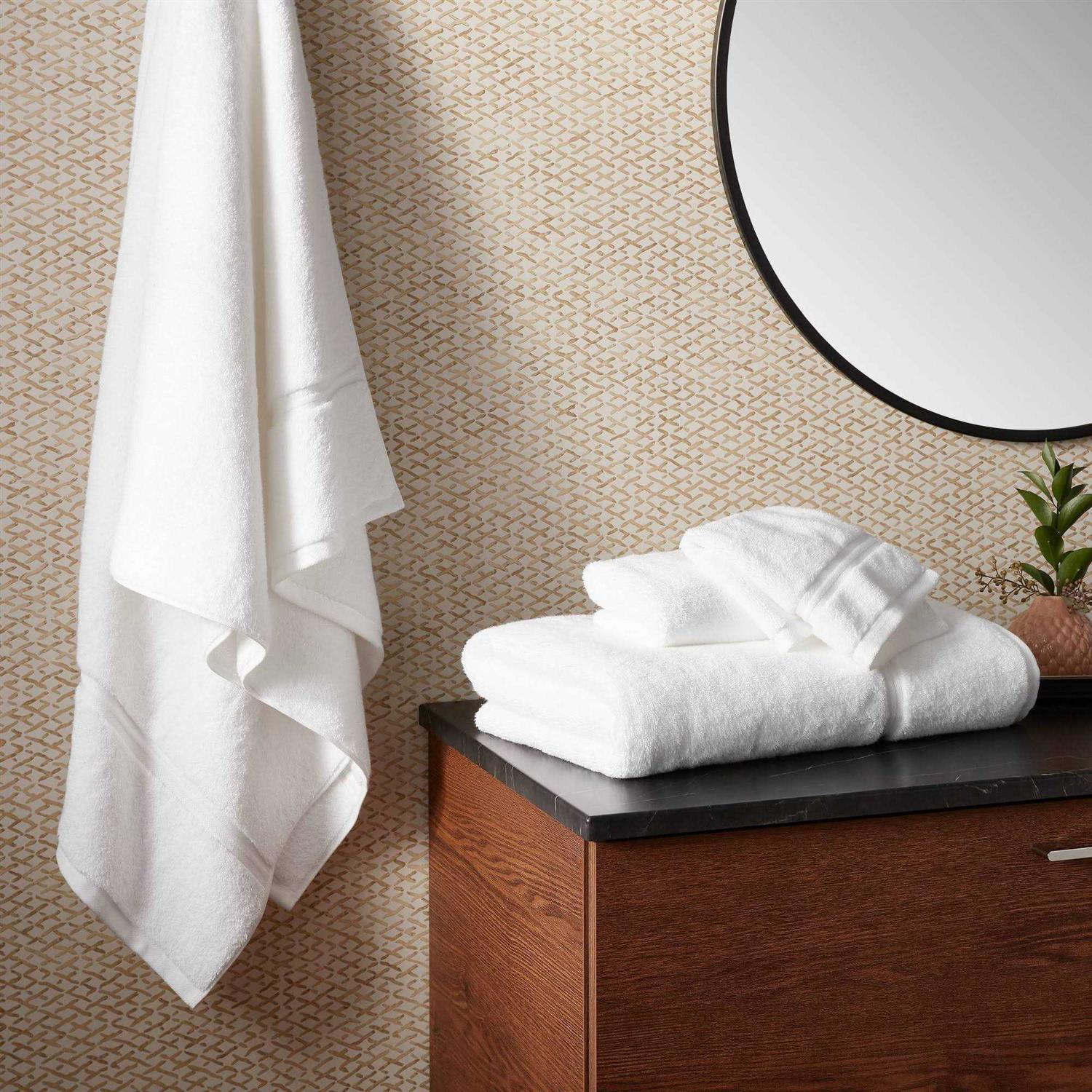 Threshold Signature Spa Bath Towel - Image 3