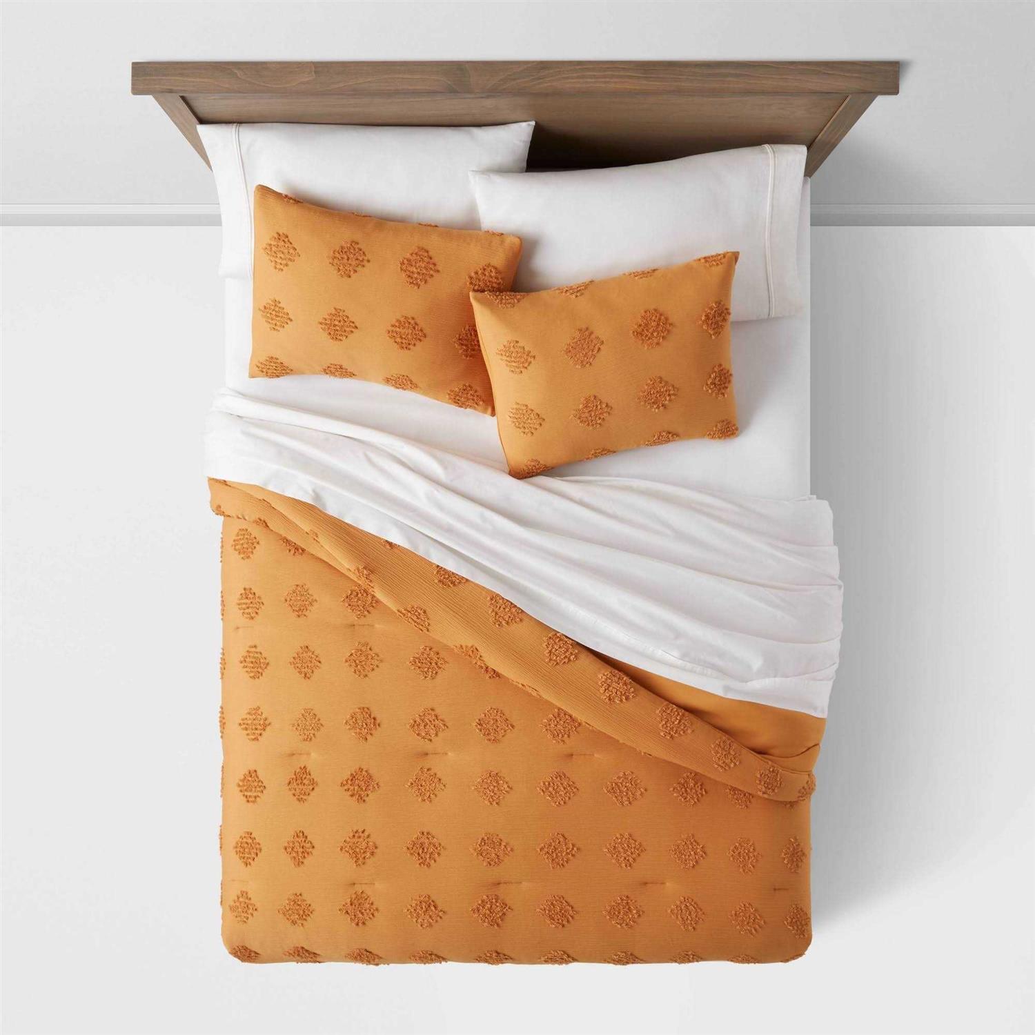 Threshold Tufted Diamond Crinkle Comforter & Sham Set - Image 4