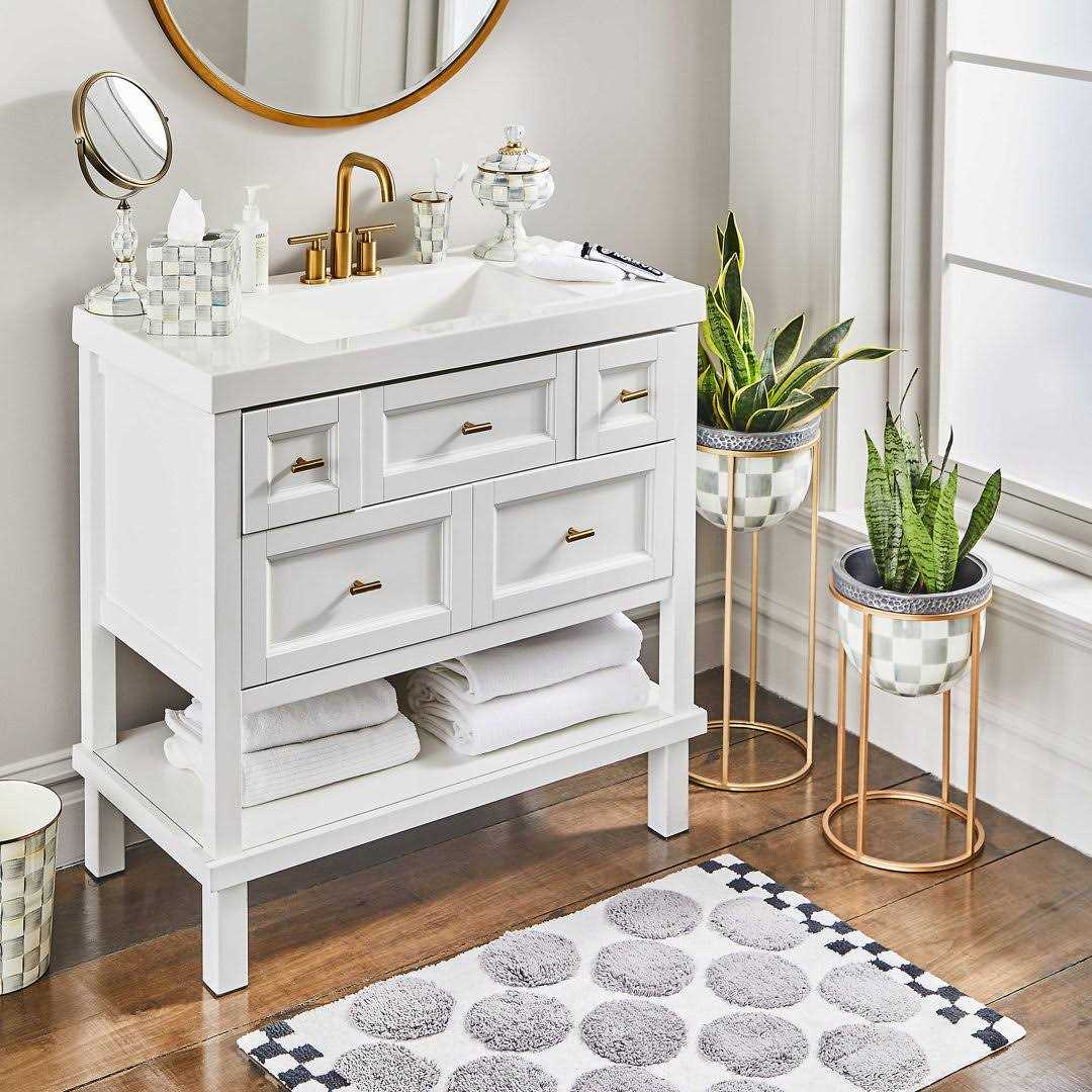 MacKenzie-Childs Check Enamel Tissue Box Cover - Image 3