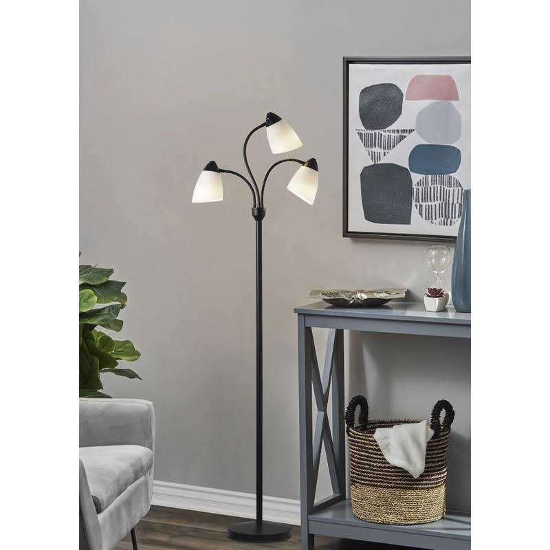 Mainstays 3 Head Floor Lamp - Image 4