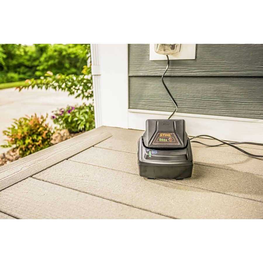 STIHL AK 20 36V Lithium-Ion Battery - Image 3