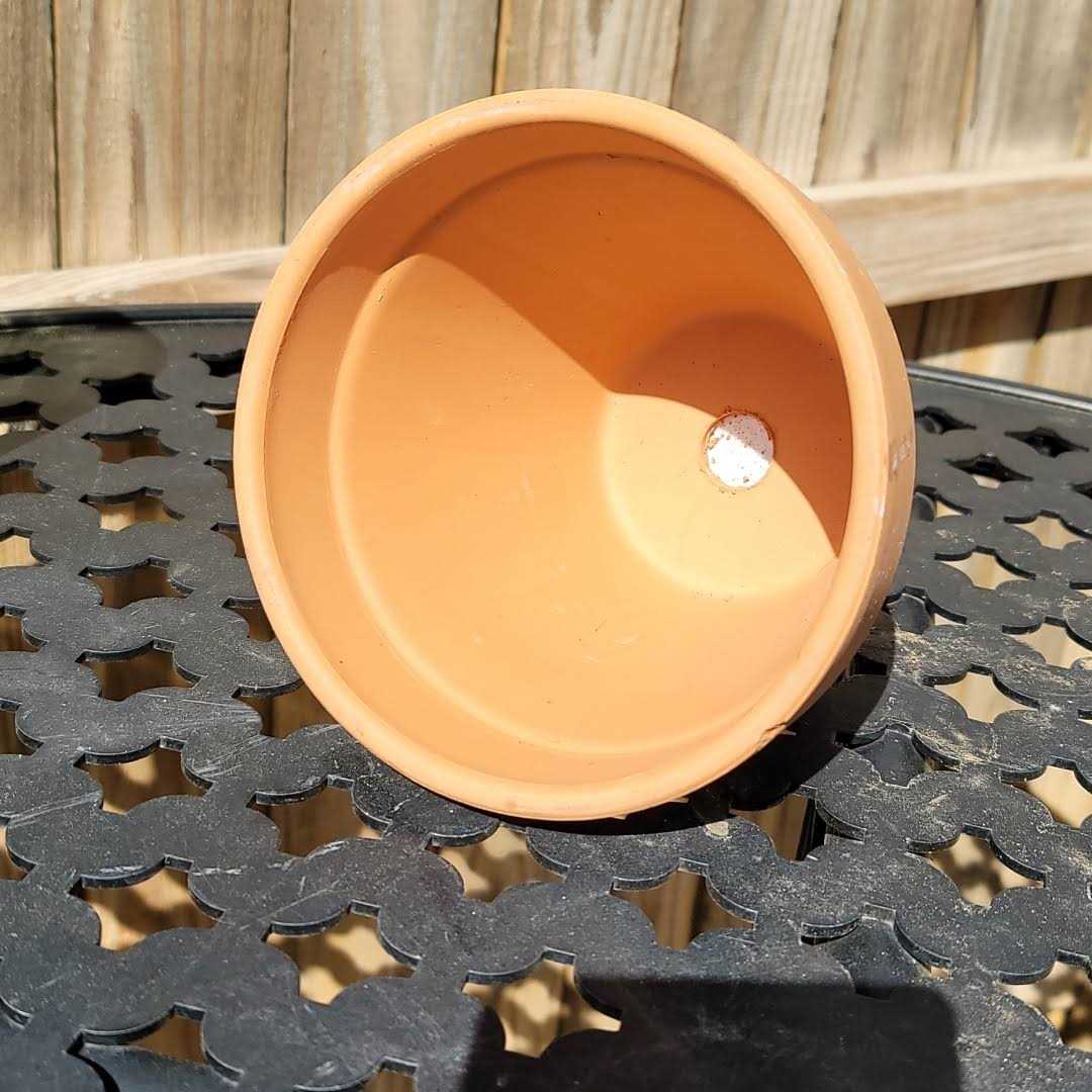 Pennington Terra Cotta Clay Pot - Image 3