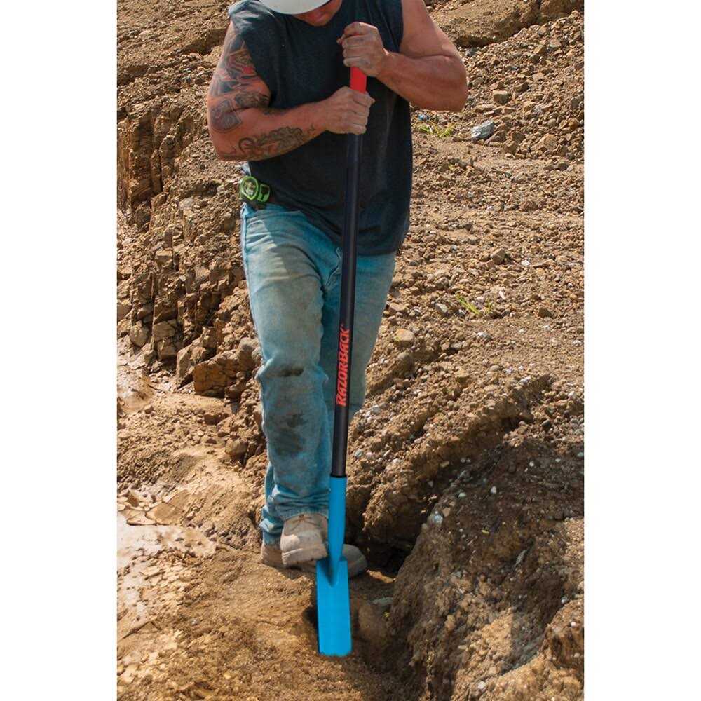 Razor-Back 43 in. Fiberglass Handle Trenching Shovel - Image 5