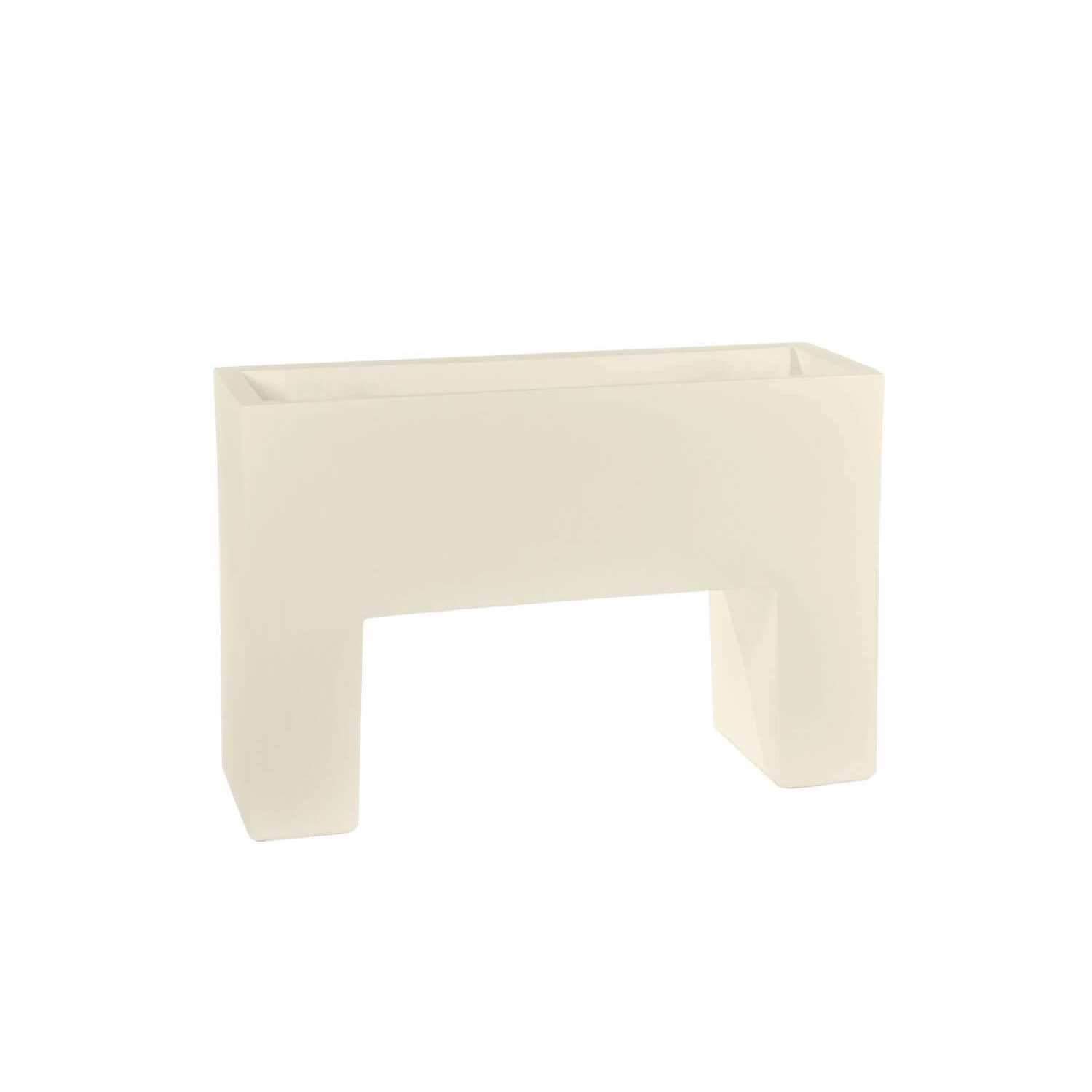 Muro Resin Elevated Planter Vondom