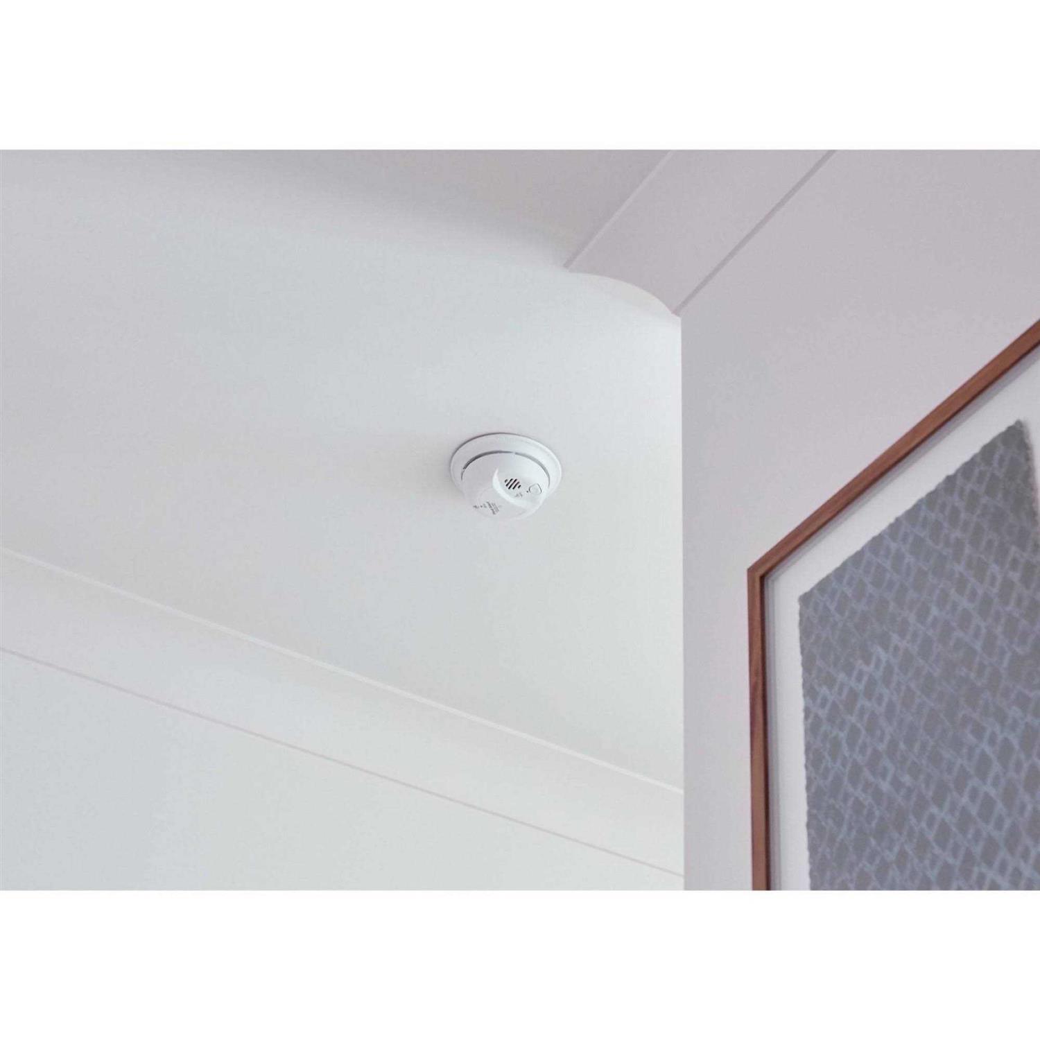 First Alert SA9120BPCN Hardwired Smoke Detector with Battery Backup - Image 5