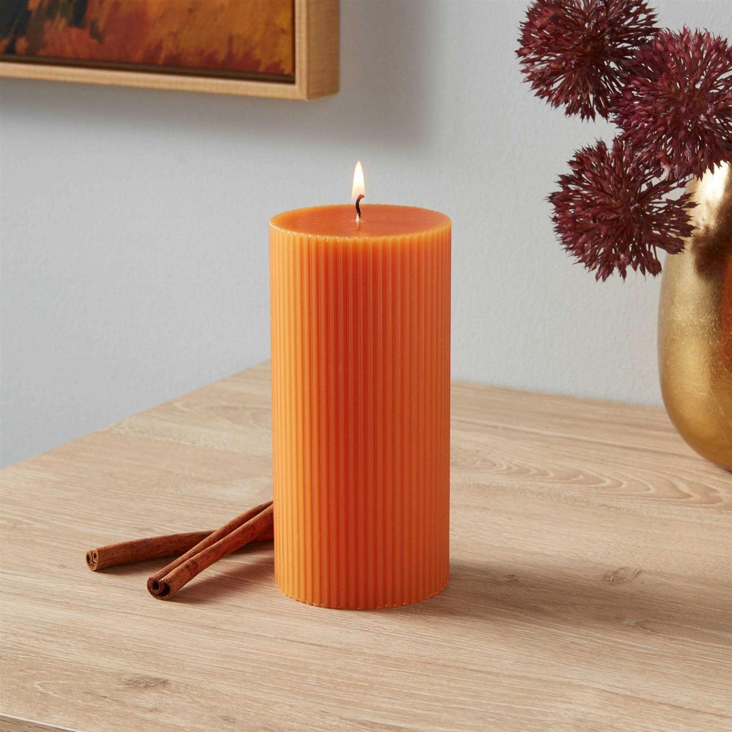 Threshold 3 x Ribbed Pillar Pumpkin Spice Candle - Image 3